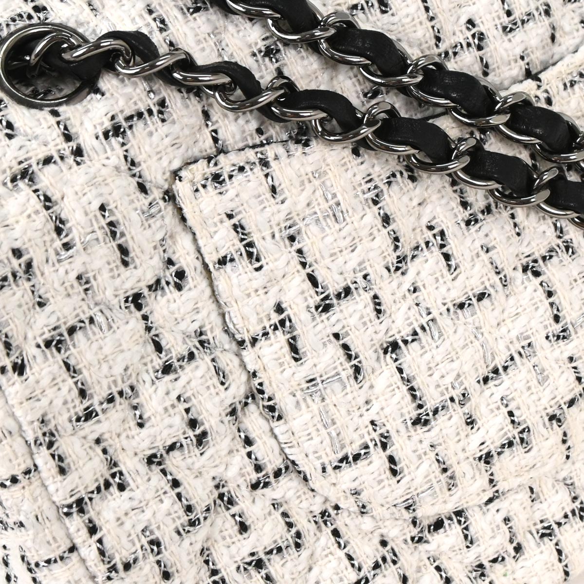 Chanel 2010-2011 White Tweed Garden Party 2.55 Medium Classic Double Flap Bag