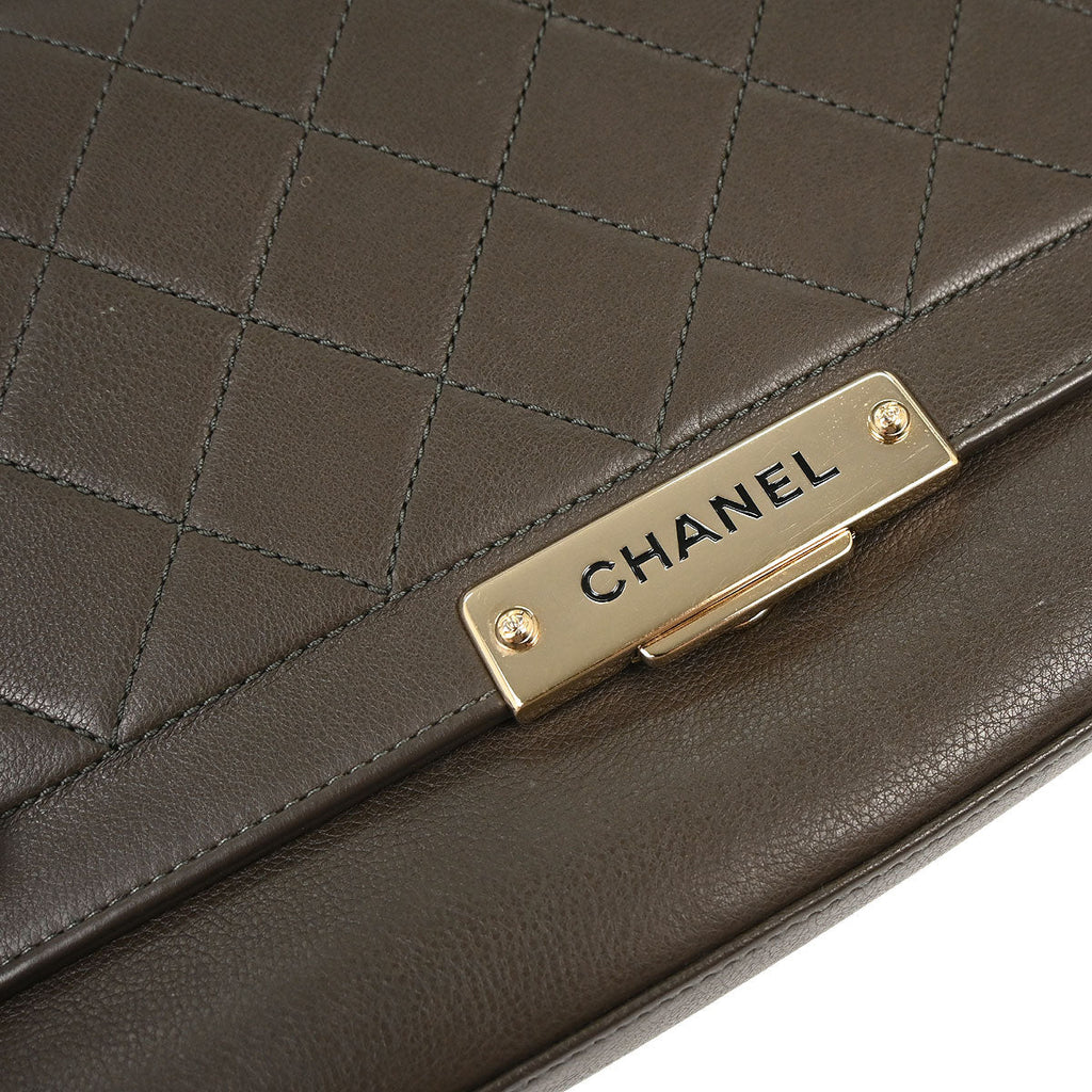 Chanel 2017 Brown Calfskin Label Click Flap Bag