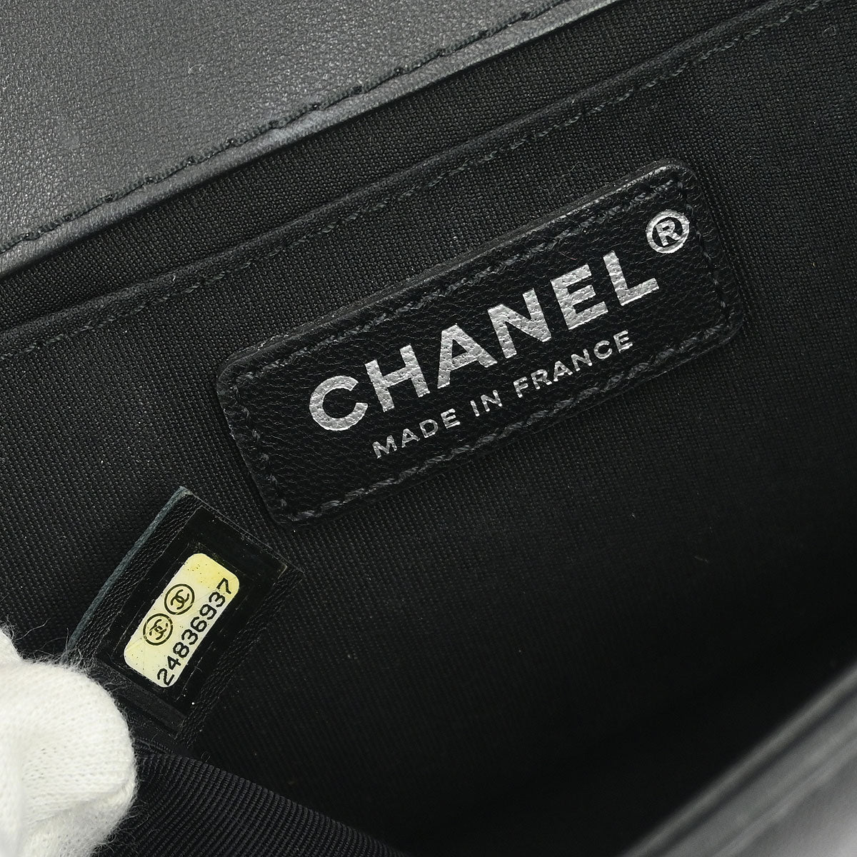 Boy Chanel 2017-2018 Black Calfskin Chevron Medium Shoulder Bag