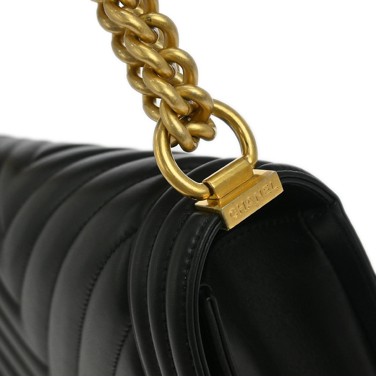 Boy Chanel 2019 Black Lambskin Chevron Medium Shoulder Bag