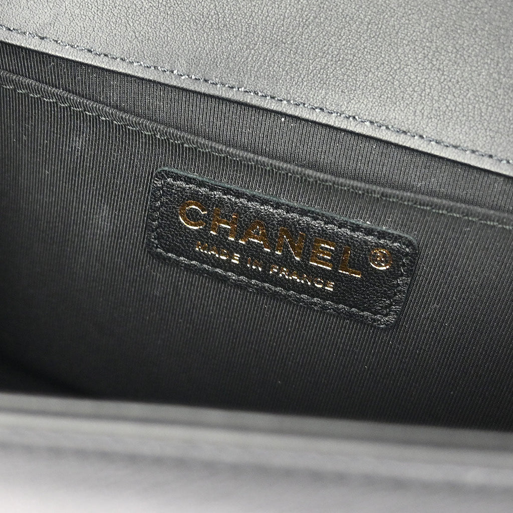 Boy Chanel 2019 Black Lambskin Chevron Medium Shoulder Bag