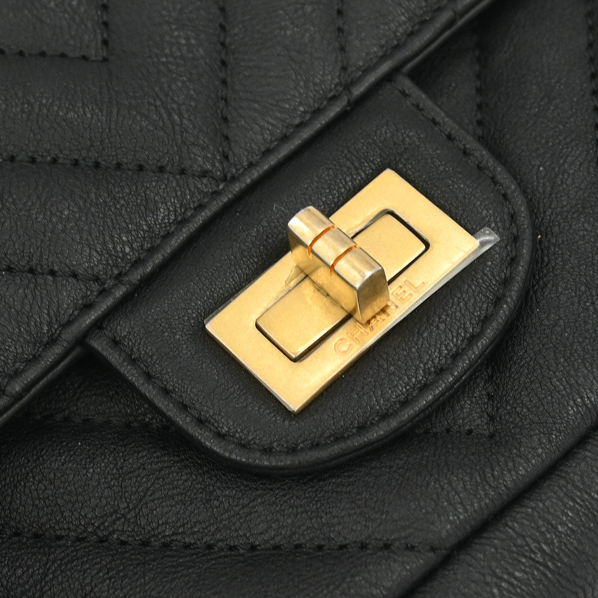 Chanel 2019 Black Calfskin 2.55 Chevron Classic Double Flap Shoulder Bag