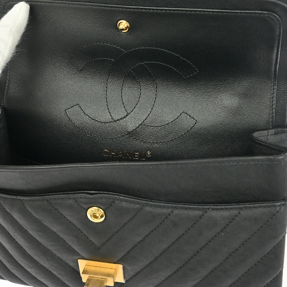 Chanel 2019 Black Calfskin 2.55 Chevron Classic Double Flap Shoulder Bag