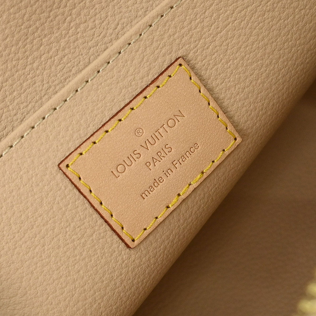 Louis Vuitton Damier Azur Pochette Cosmetic GM N23346