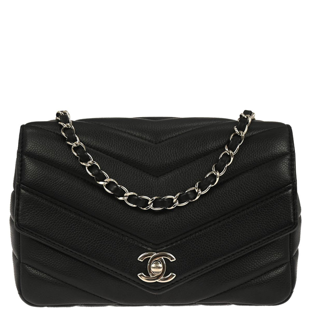 Chanel 2017 Black Caviar Skin Chevron Flap Bag Shoulder Bag