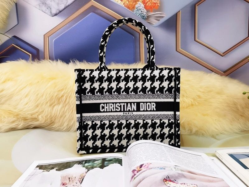 Dior Bags - 3964