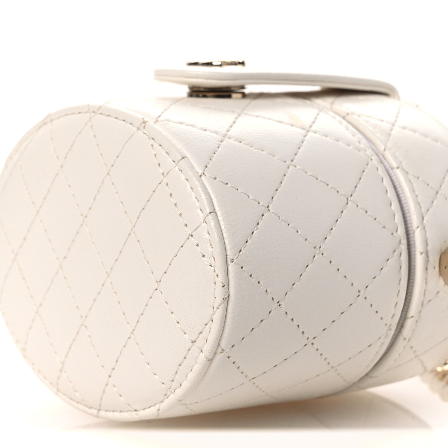 Chanel Lambskin Quilted Round Mini Vanity Case With Chain Case With Chain White