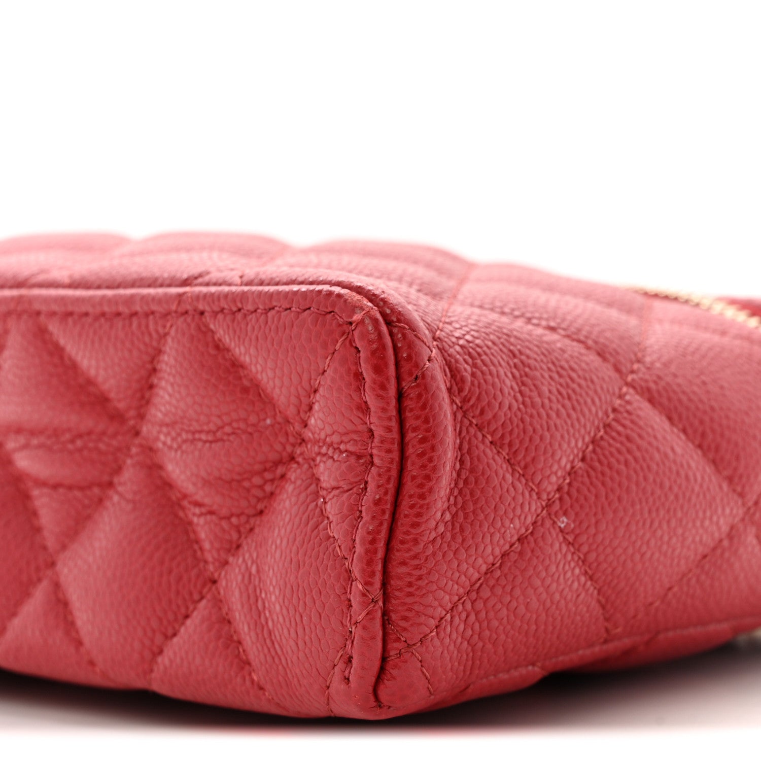Chanel Caviar Quilted Top Handle Slim Vanity With Chain Red