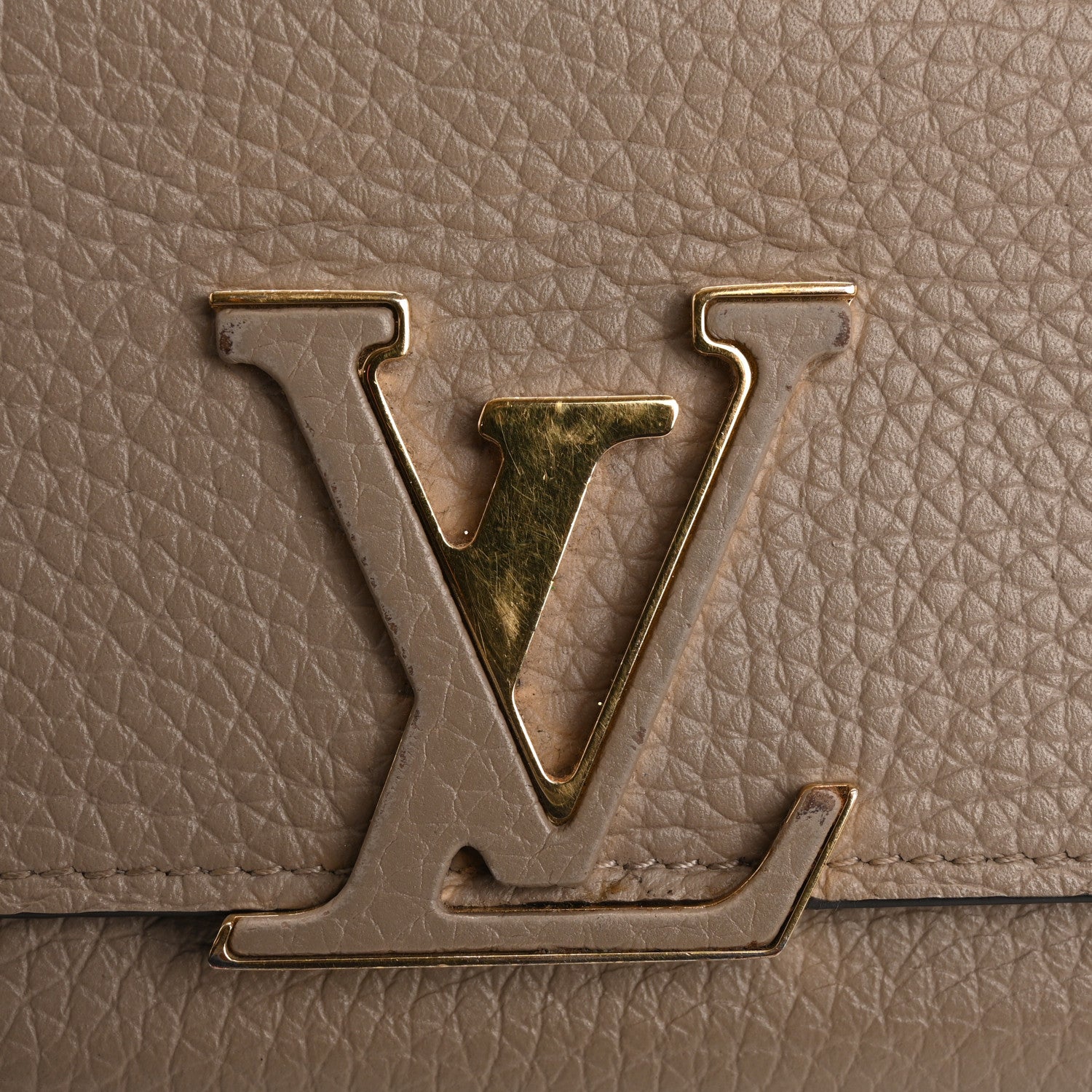 Louis Vuitton Taurillon Capucines Wallet Galet