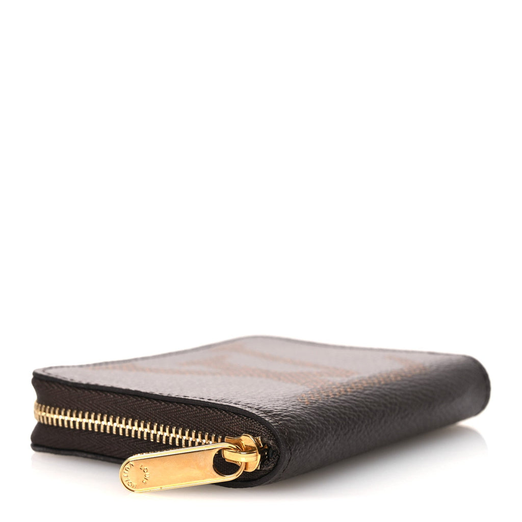 Louis Vuitton Monogram Giant Zippy Coin Purse
