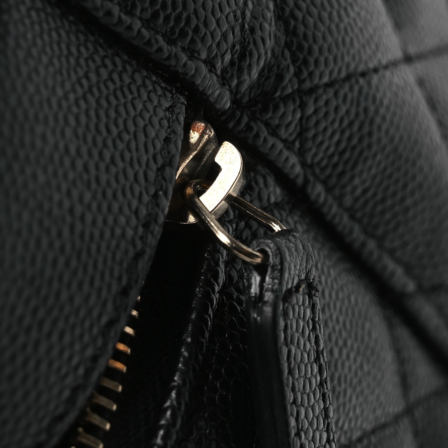 Caviar Quilted Large Vanity Pouch Black