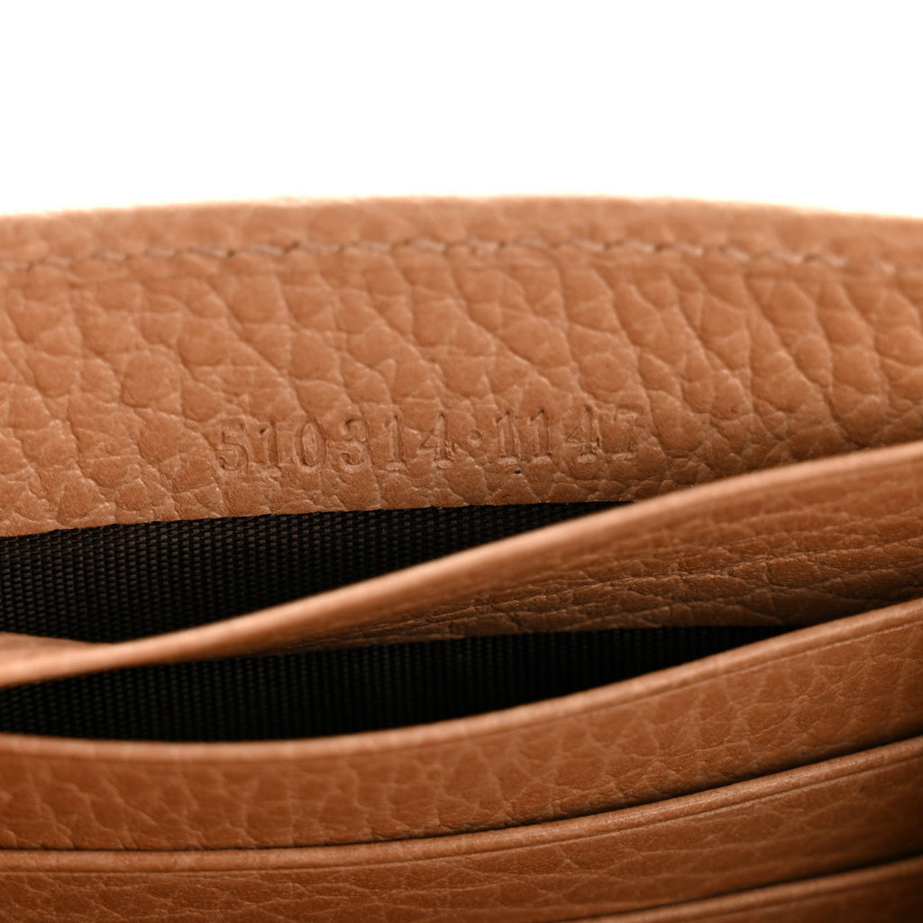 Gucci Dollar Calfskin Interlocking G Chain Wallet Camelia