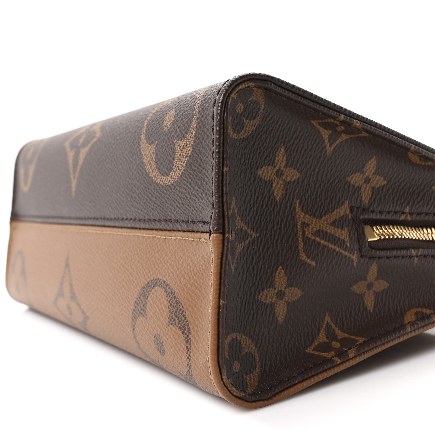 Louis Vuitton Reverse Monogram Giant OnTheGo East West
