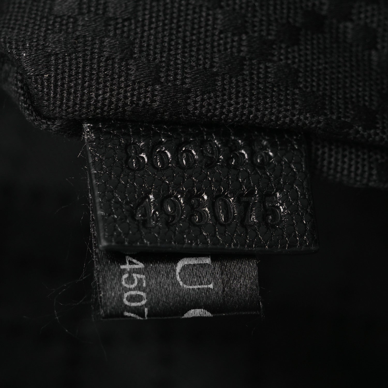 Gucci Grained Calfskin Medium Brea Crossbody Bag Black