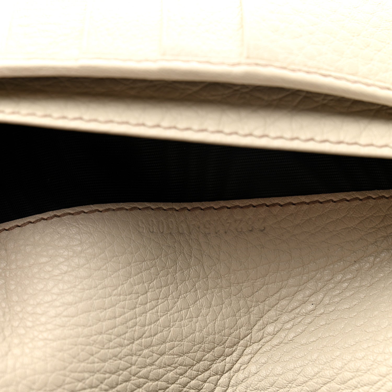 Gucci Pebbled Calfskin Large Soho Continental Wallet Off White