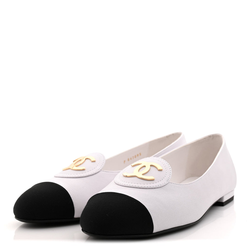 Calfskin Grosgrain Cap Toe CC Moccasin Loafers 39 White Black