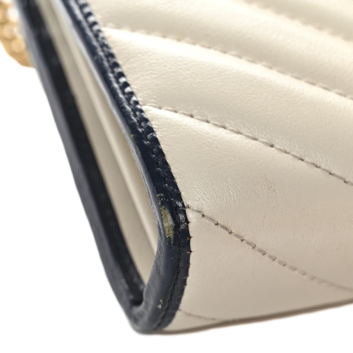 Gucci Vintage Effect Calfskin Matelasse Diagonal Torchon GG Marmont Chain Wallet Mystic White Blue Agata