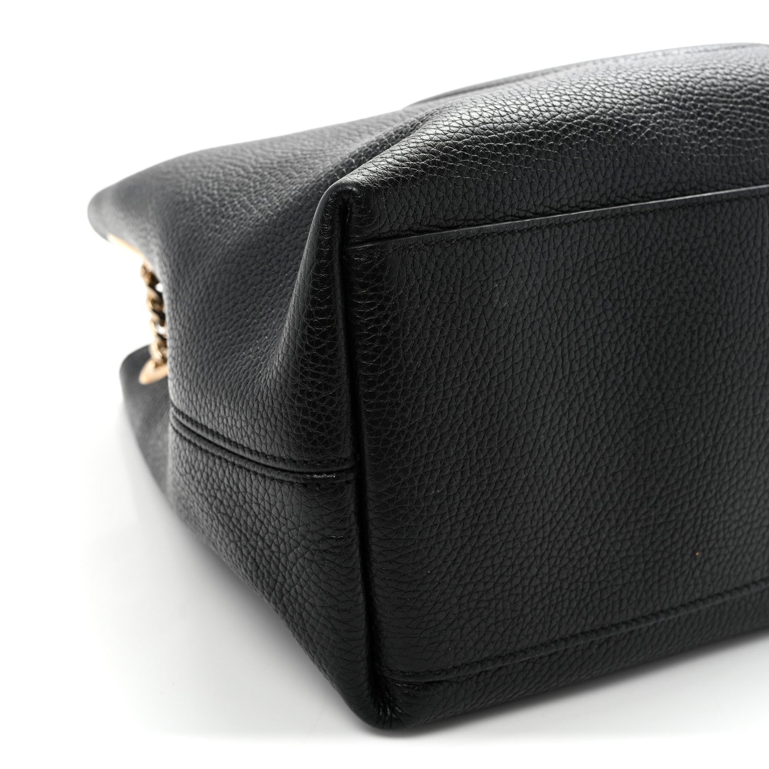 Gucci Pebbled Calfskin Medium Soho Chain Shoulder Bag Black