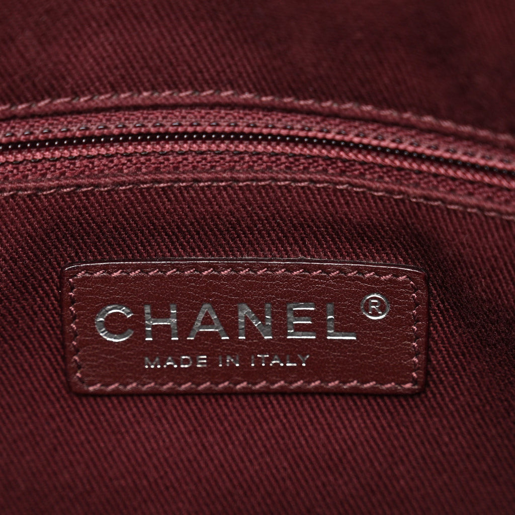 Chanel Crumpled Grained Calfskin Quilted CC Crave Tote Black