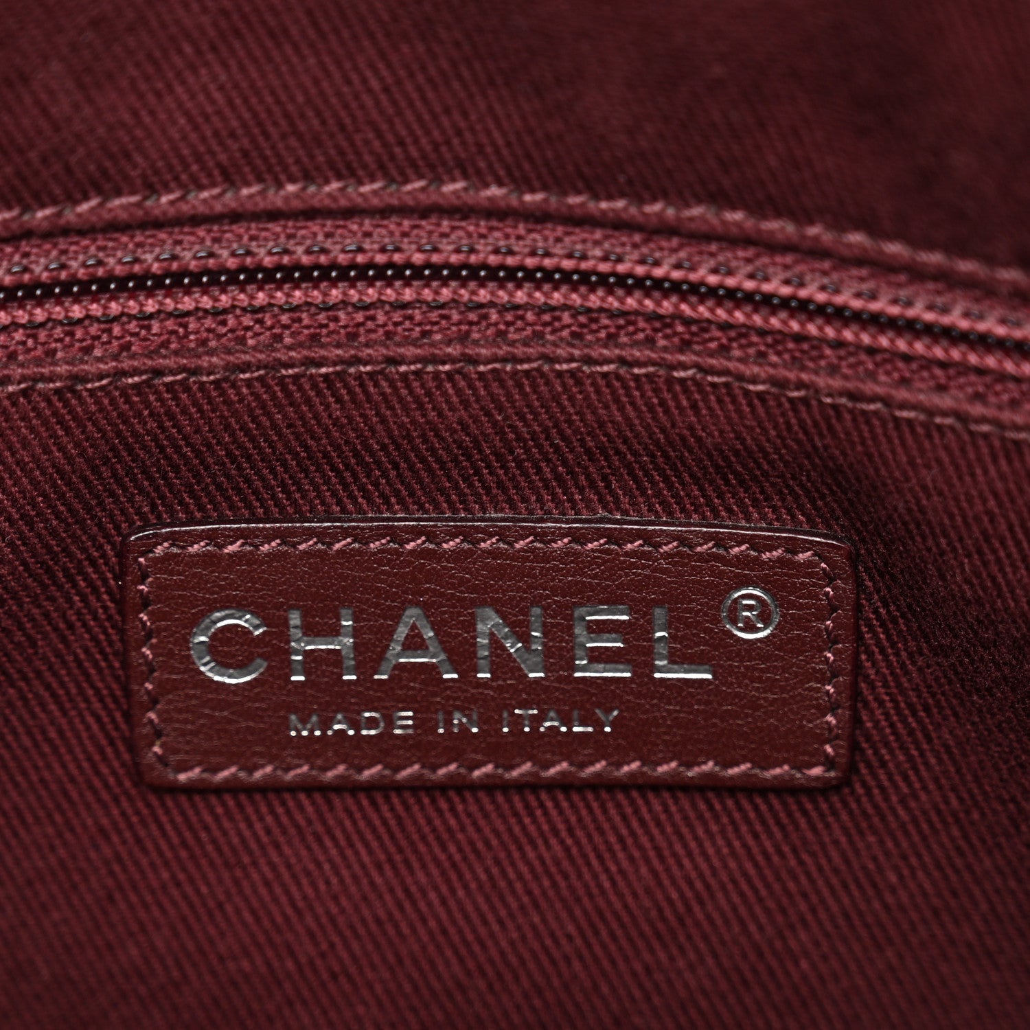 Chanel Crumpled Grained Calfskin Quilted CC Crave Tote Black
