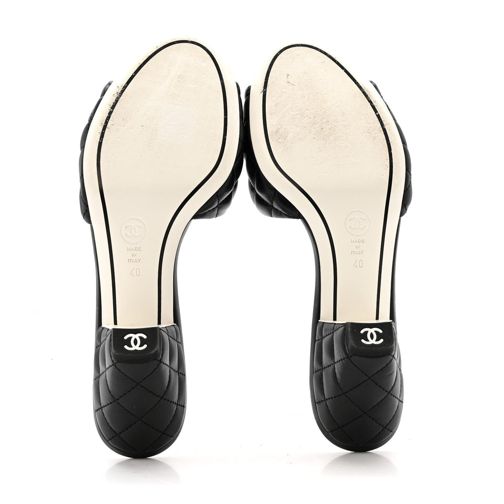 Lambskin Quilted Textured CC Mules 40 Black