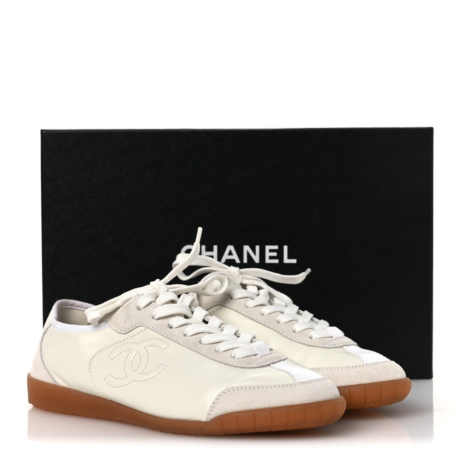 Calfskin Suede Womens CC Sneakers 39 White