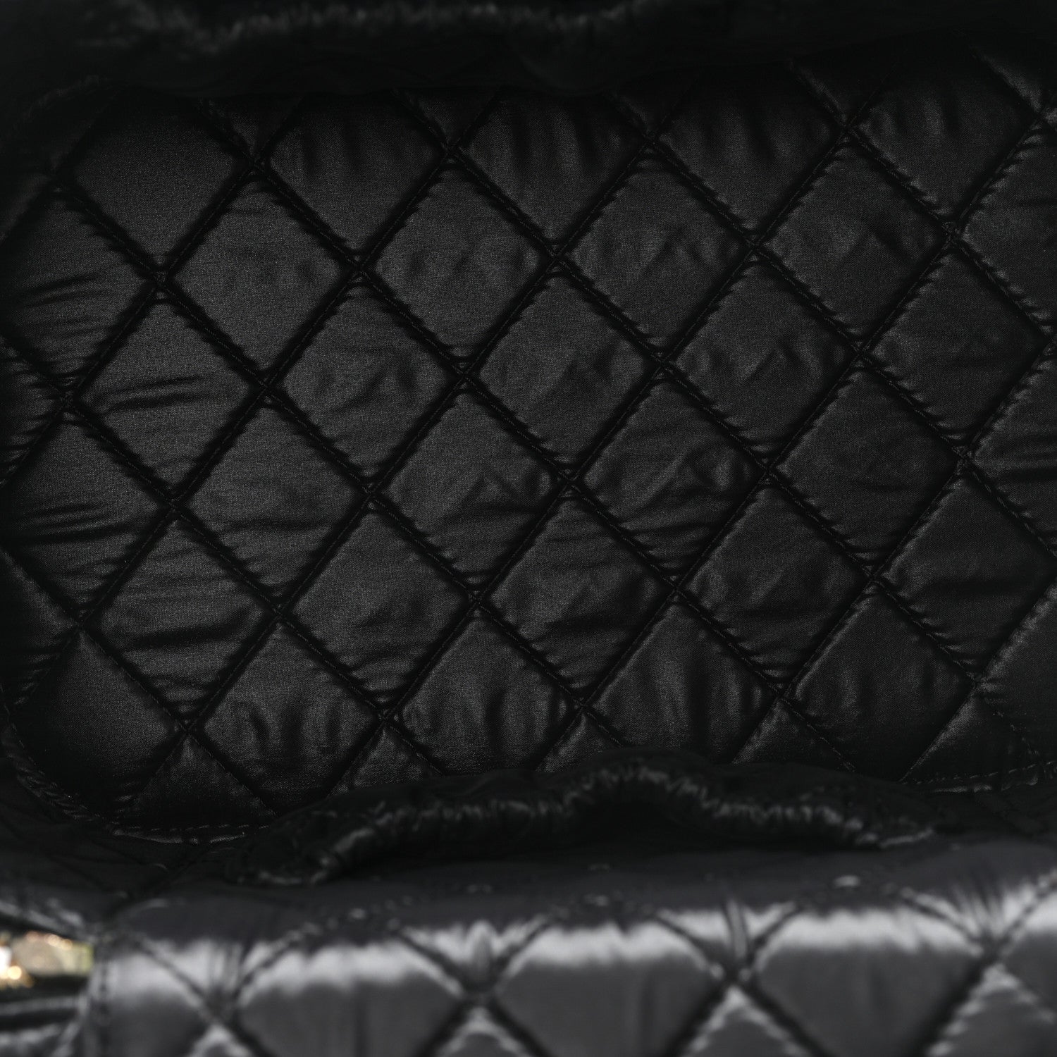 Caviar Quilted Large Vanity Pouch Black