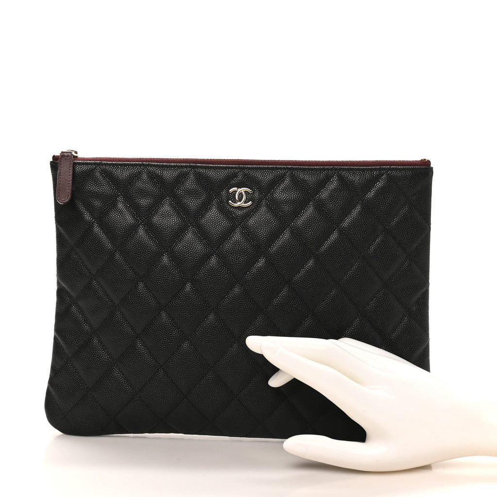 Caviar Quilted Medium Cosmetic Case Black