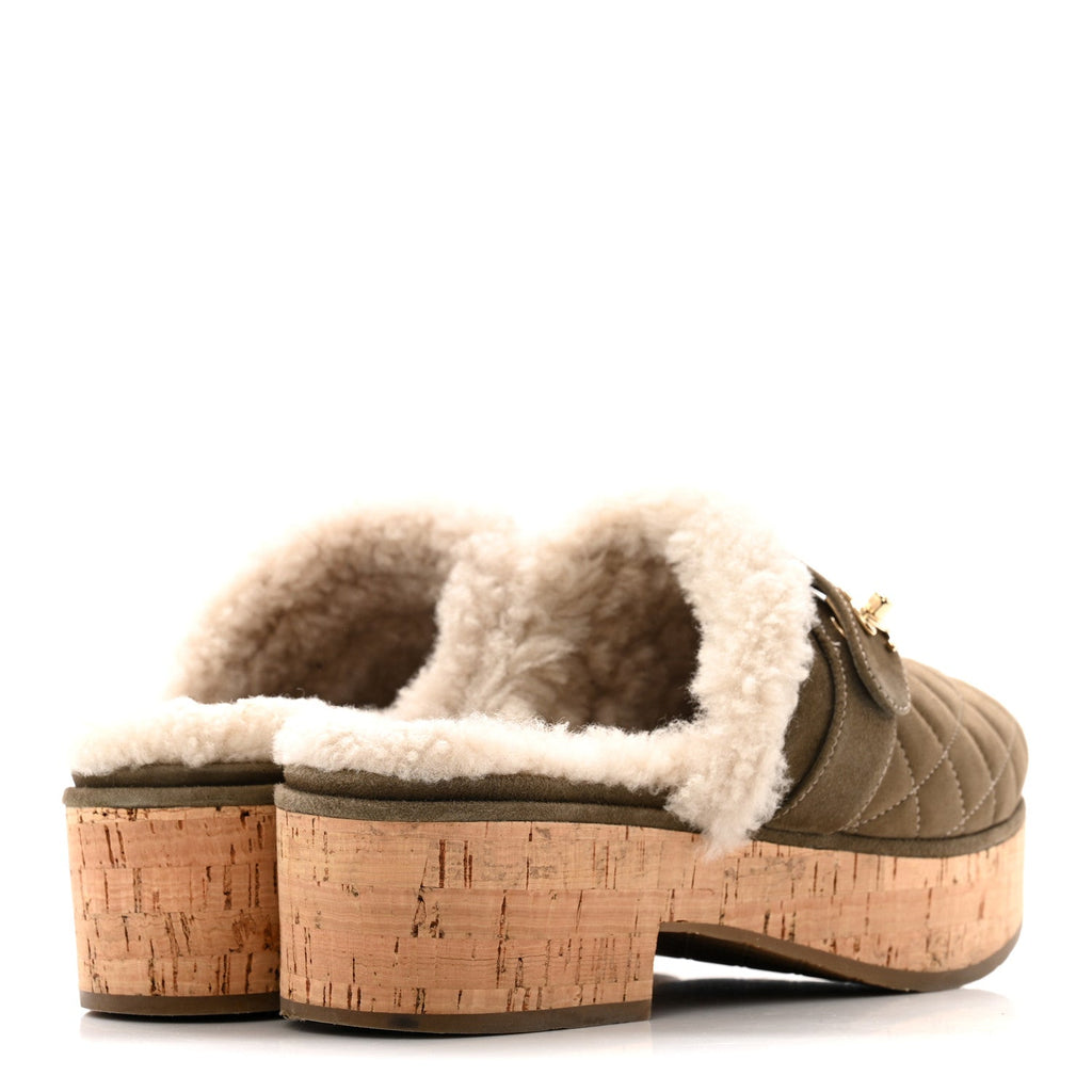 Chanel Suede Calfskin Shearling Turn Lock Clogs 38 Green