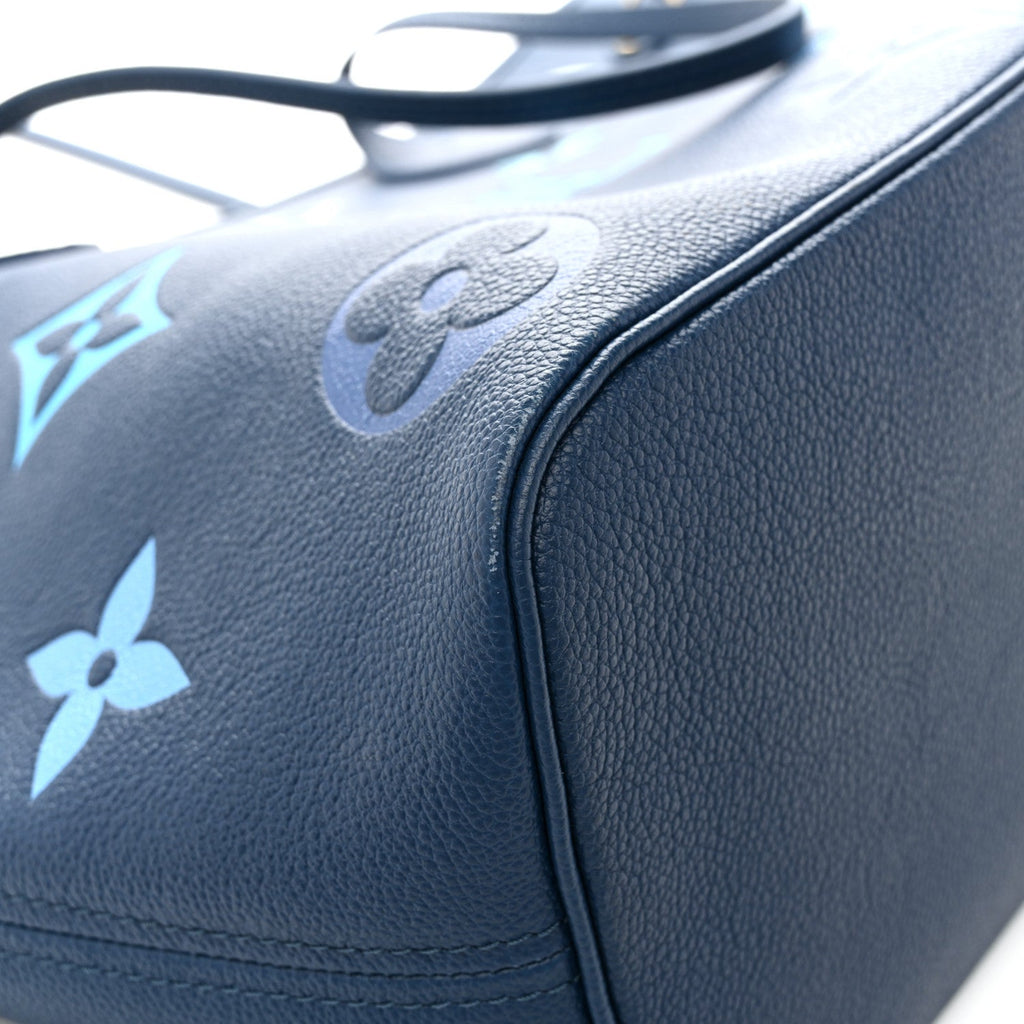Louis Vuitton Empreinte Monogram Giant Neverfull MM Degrade Bleu