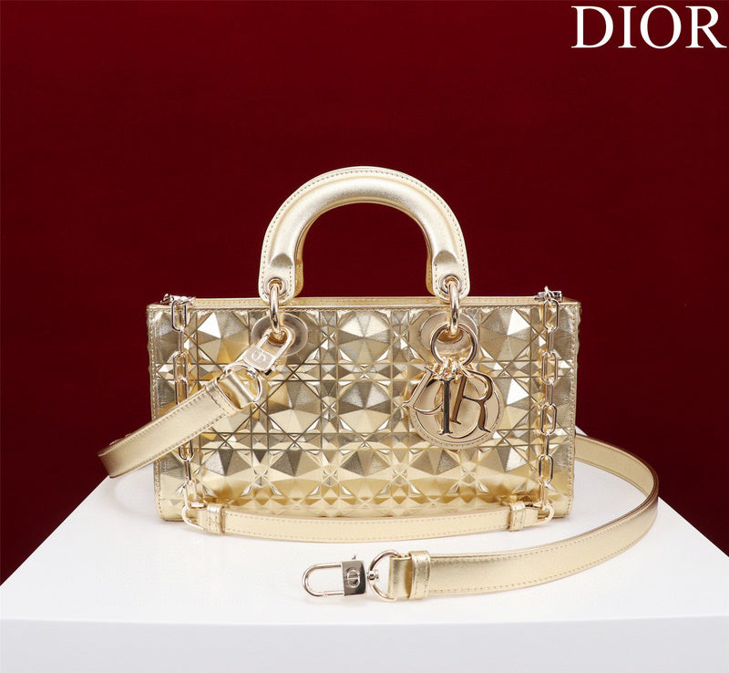 Dior Bags - 660