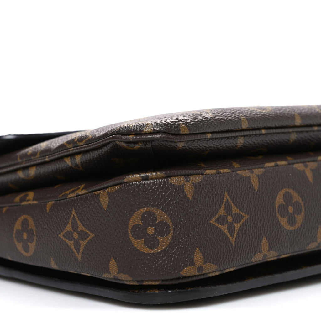 Louis Vuitton Monogram Pochette Metis