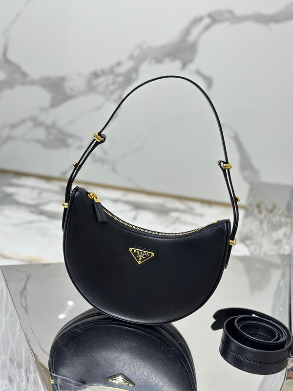Prada Bags - 654