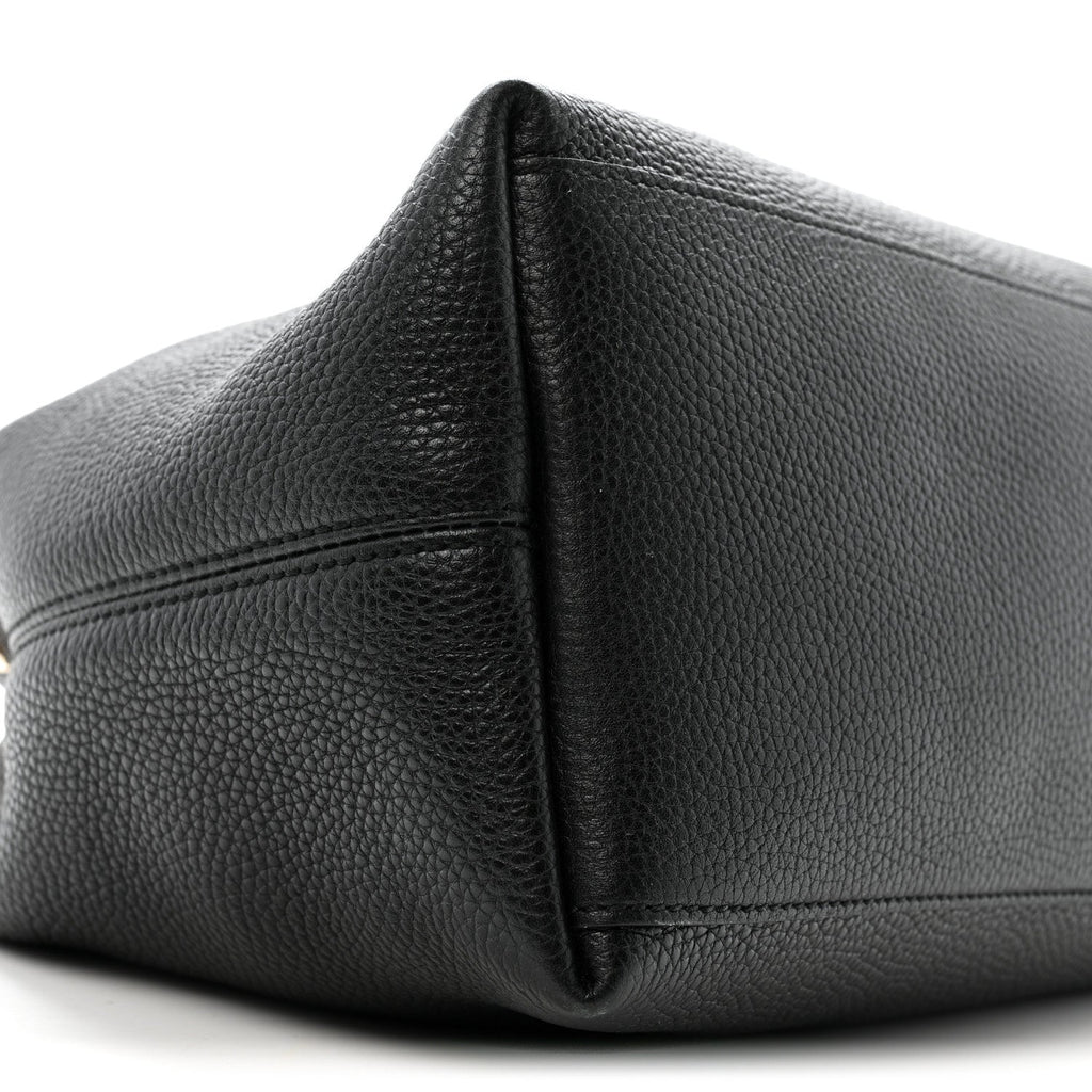 Gucci Pebbled Calfskin Medium Soho Chain Shoulder Bag Black