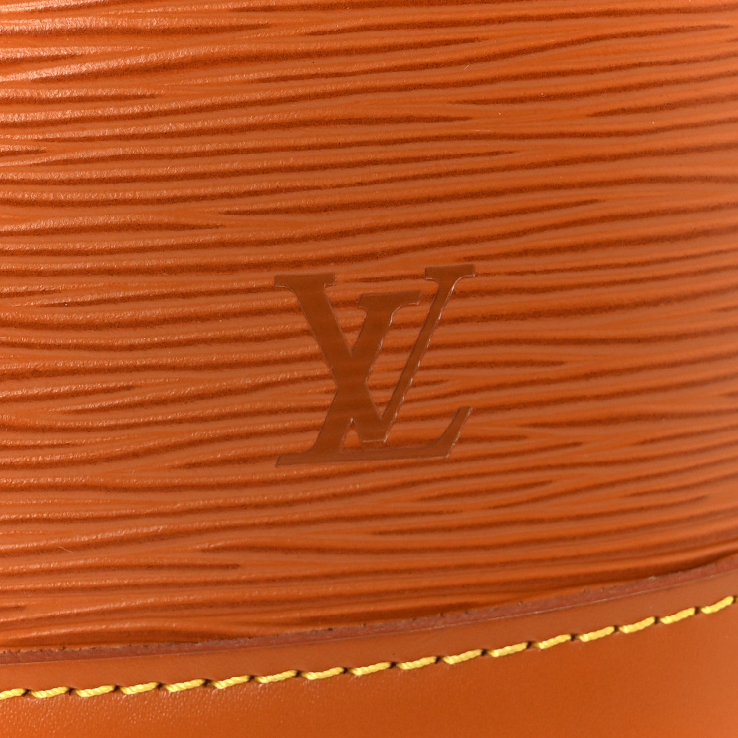 Louis Vuitton Epi Alma PM Cipango