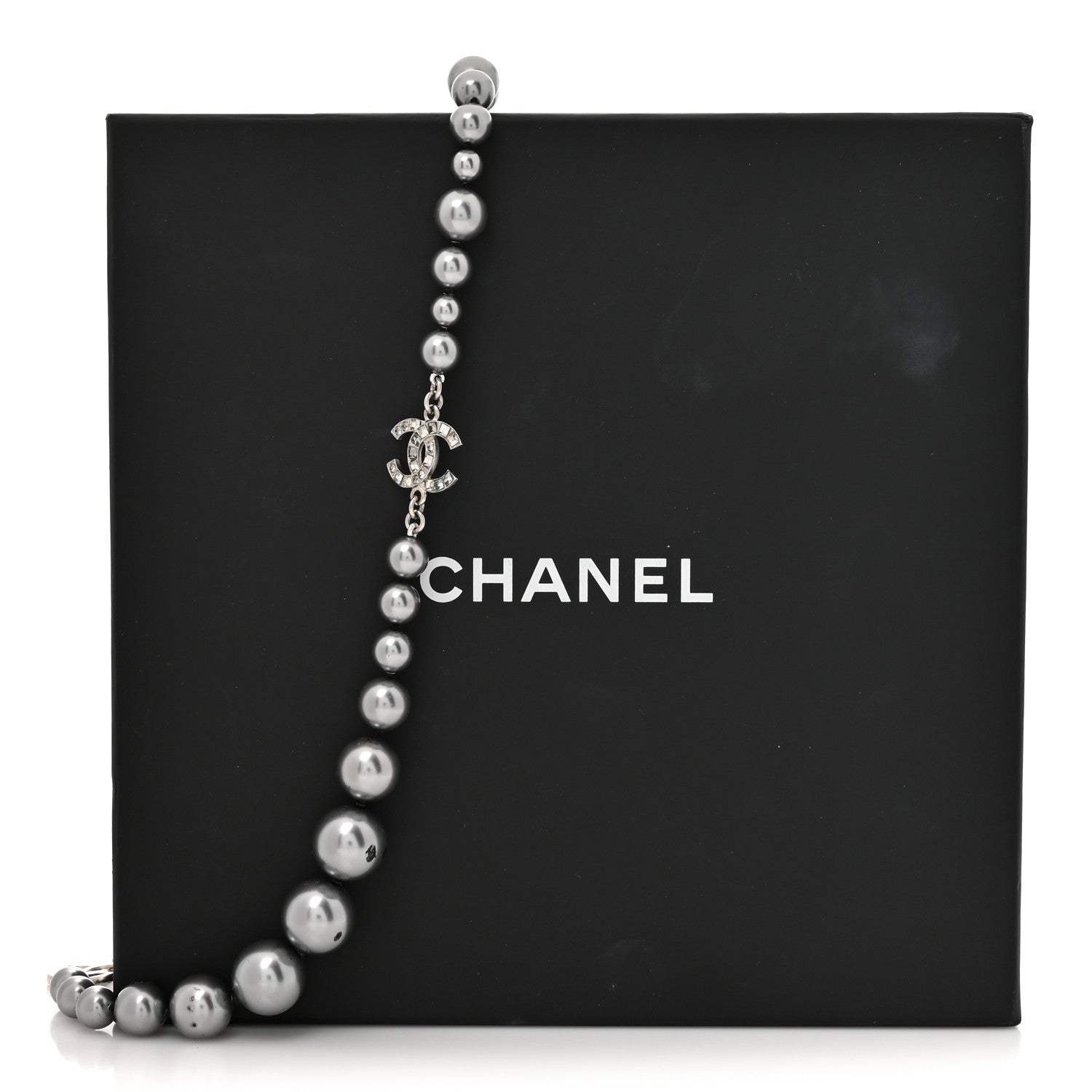 Crystal Baguette Graduated Pearl CC Short Necklace Silver Grey