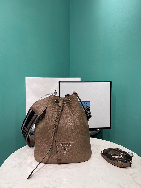 Prada Bags - 050