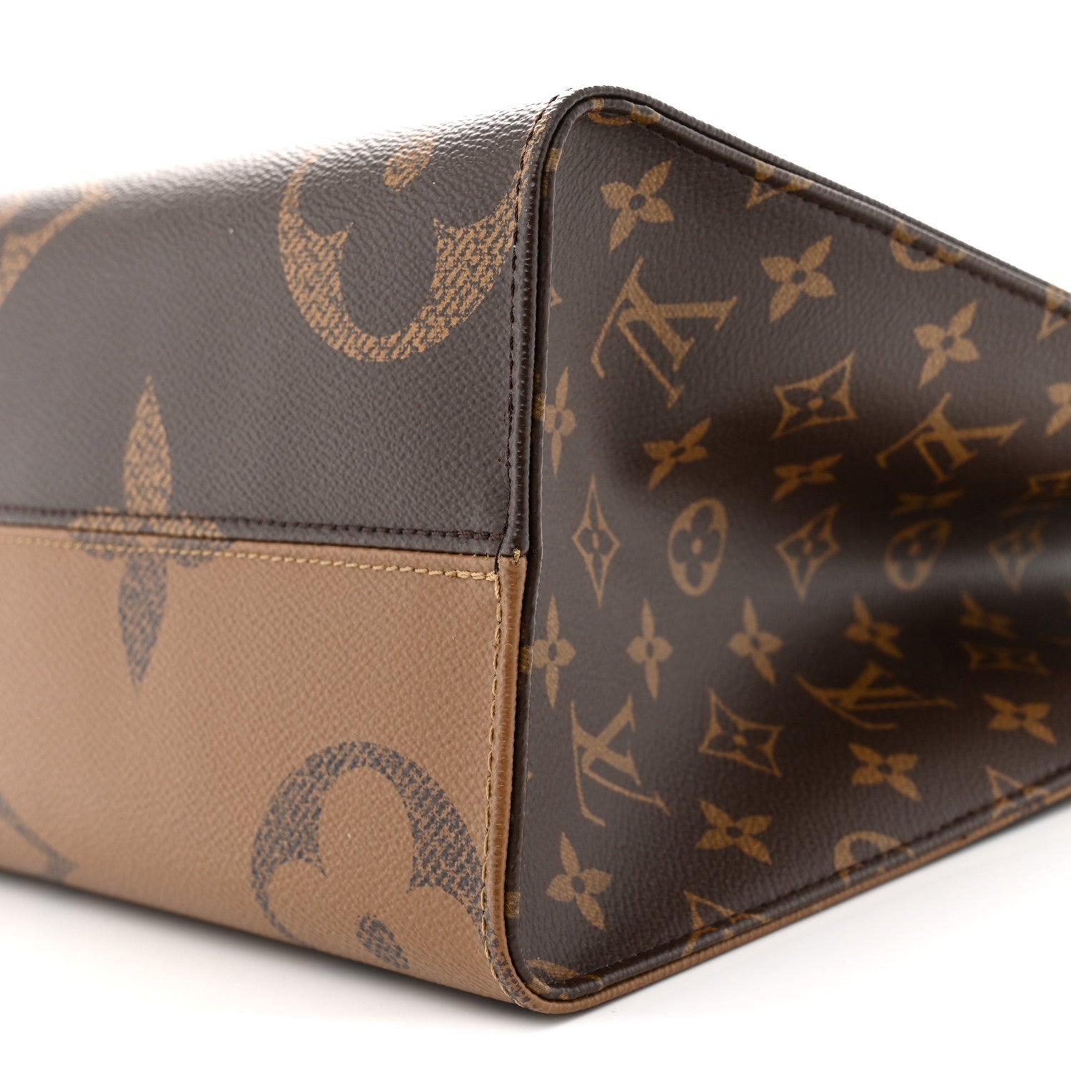 Louis Vuitton Reverse Monogram Giant Onthego MM