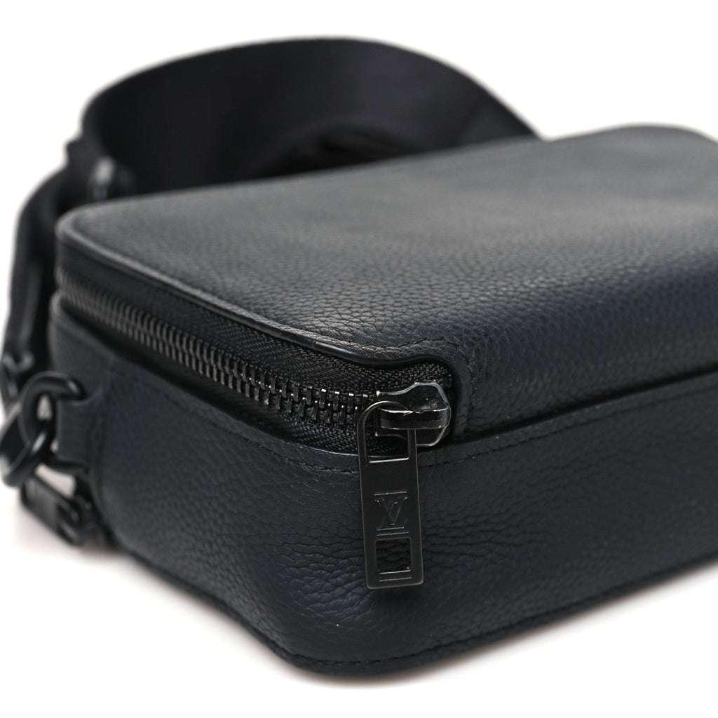 Louis Vuitton Calfskin Aerogram Alpha Wearable Wallet Black