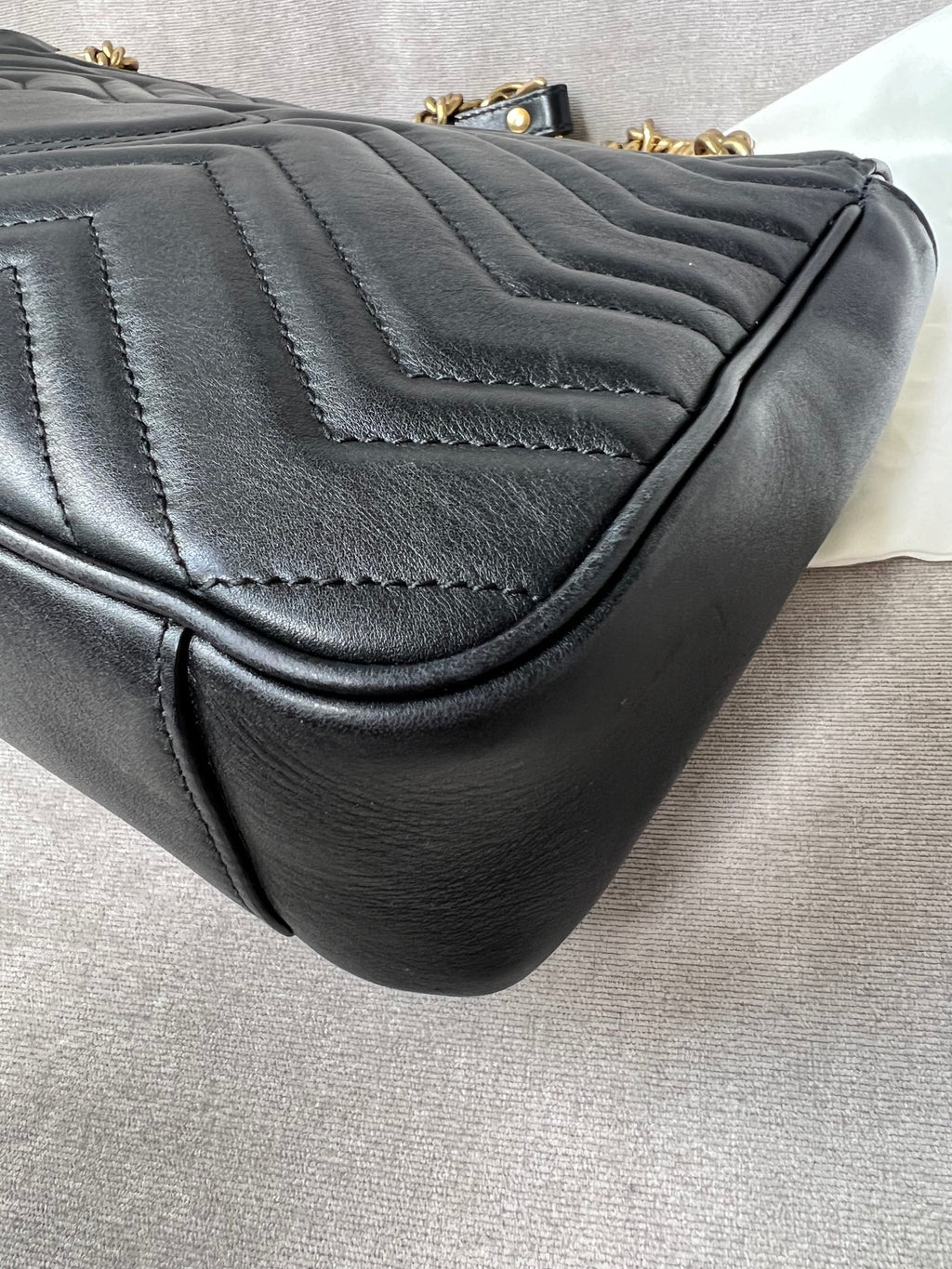 Gucci GG Black Marmont Medium Shoulder Bag