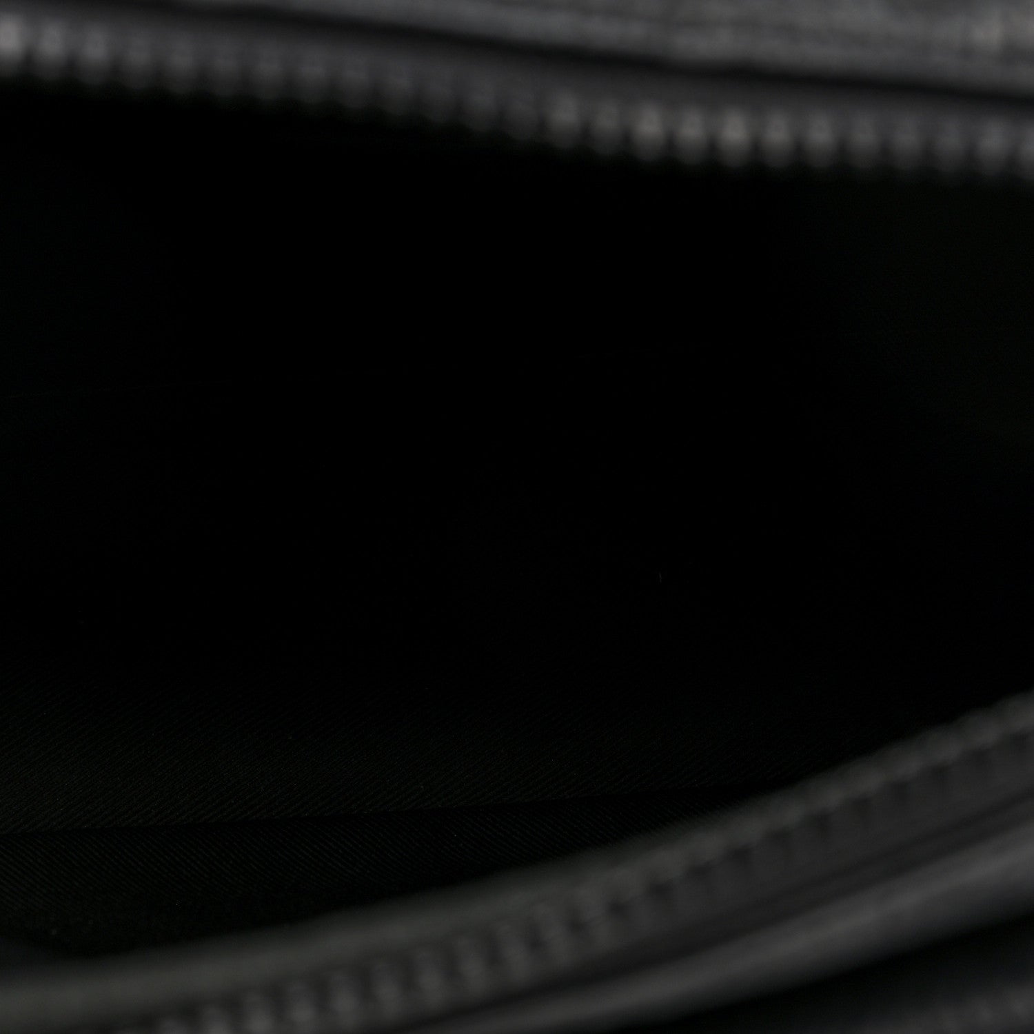 Louis Vuitton Taurillon Monogram S Lock Messenger Black