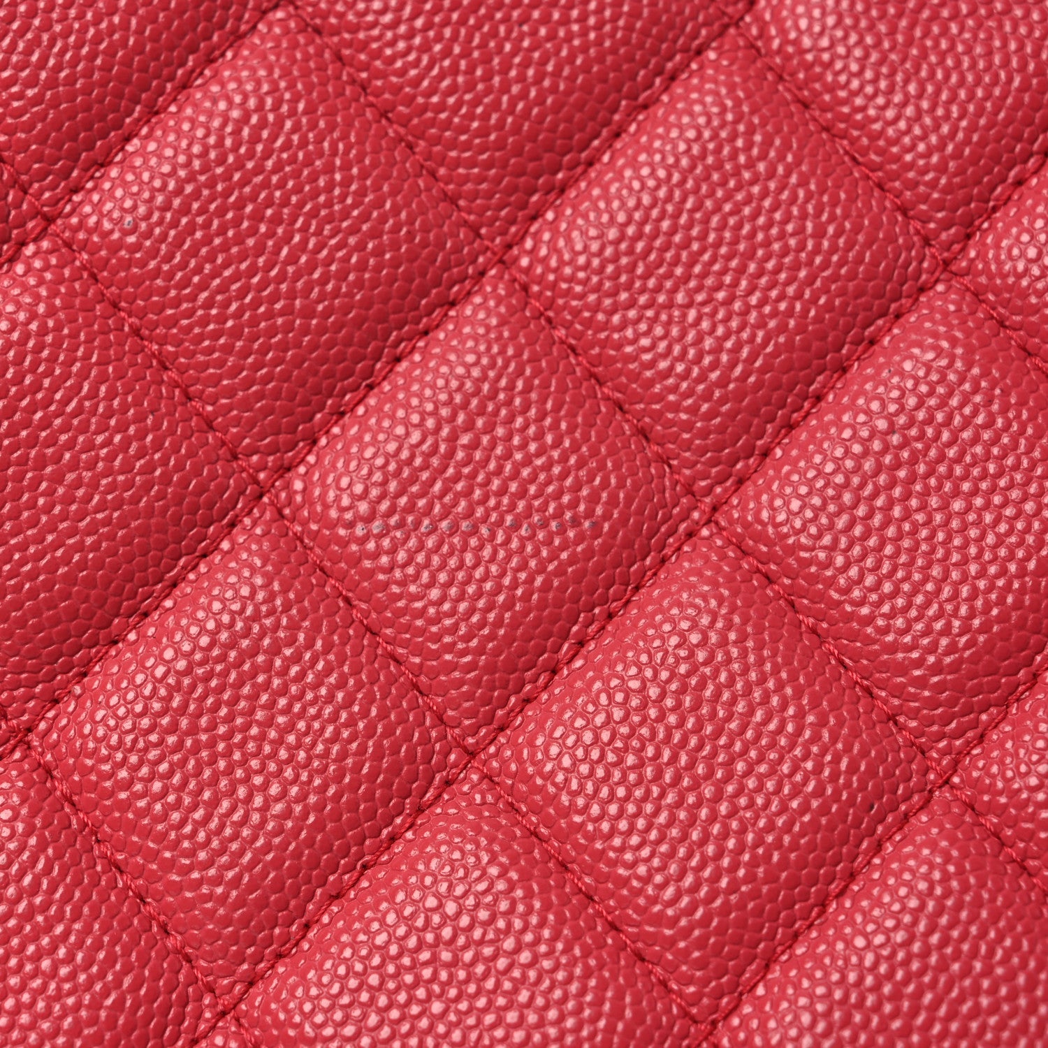 Caviar Quilted Medium Cosmetic Case Pink