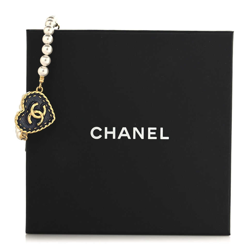 Metal Denim CC Heart Bracelet Gold Blue Pearly White