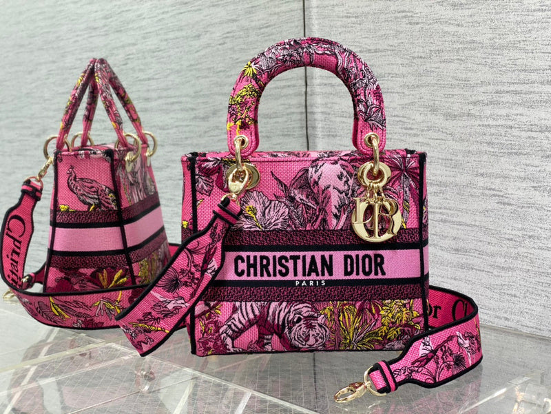 Dior Bags - 557