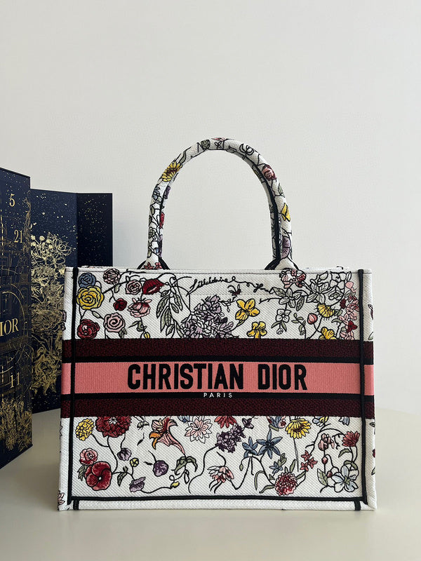 Dior Bags - 555