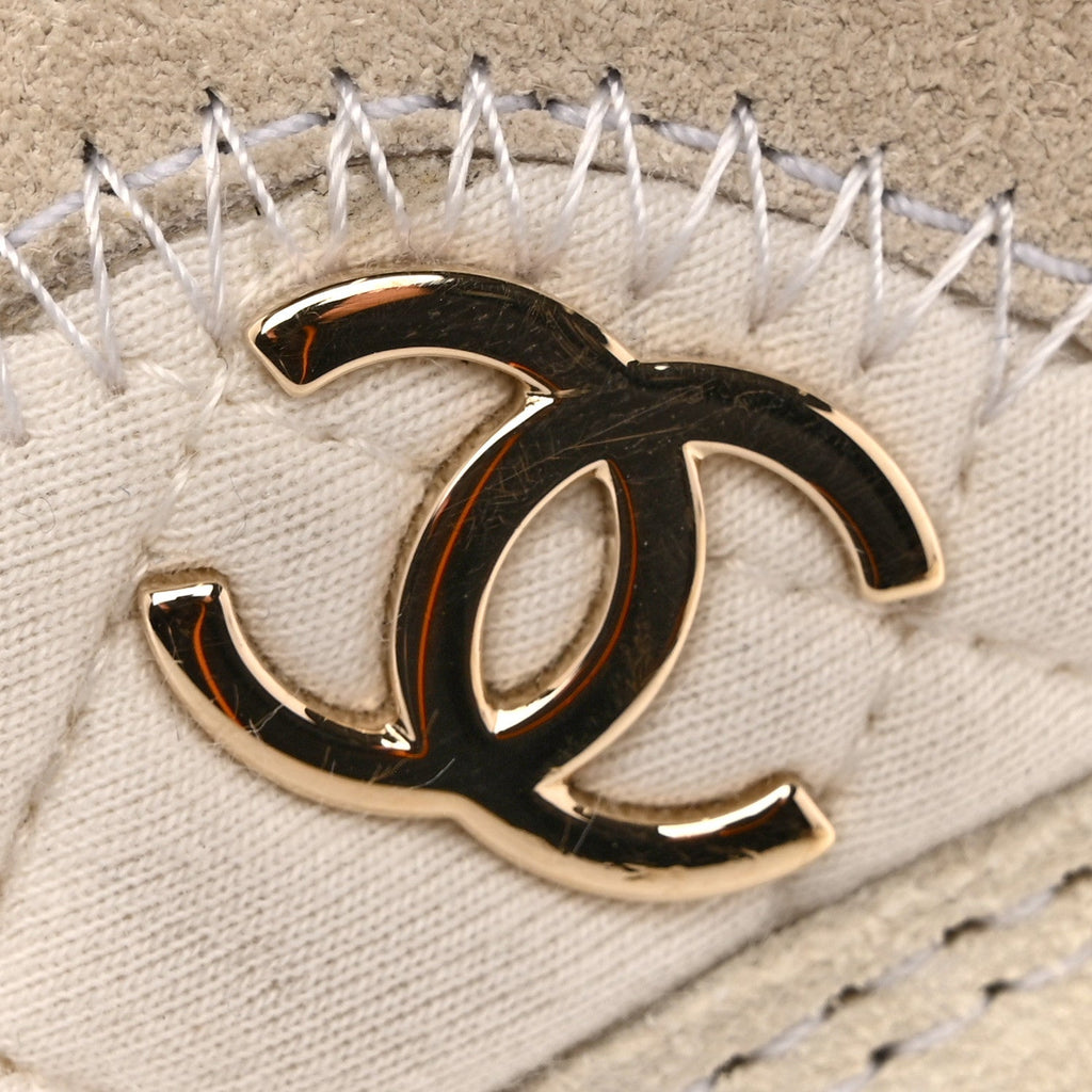 Chanel Velvet Calfskin Mixed Fibers CC Sneakers 36 Ivory Black