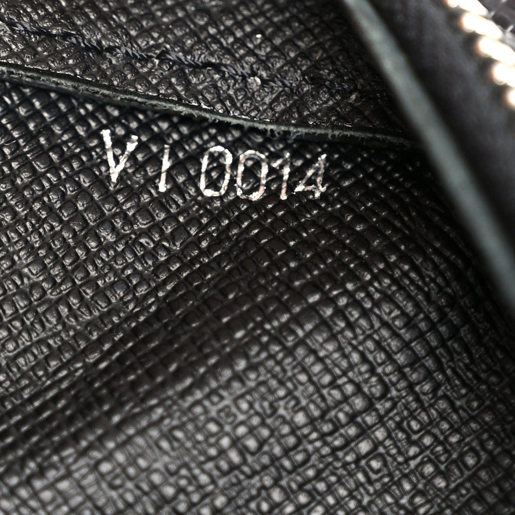 Louis Vuitton Taiga Baikal Pochette Ardoise