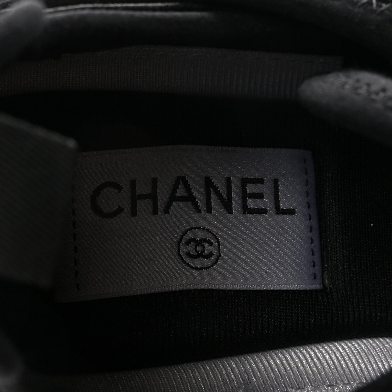 Chanel Velvet Calfskin Mixed Fibers CC Sneakers 39 Black