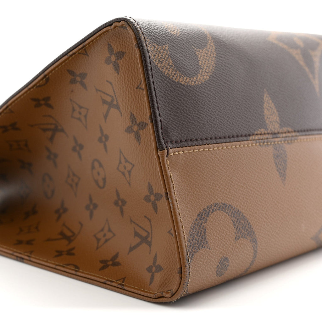Louis Vuitton Reverse Monogram Giant Onthego MM