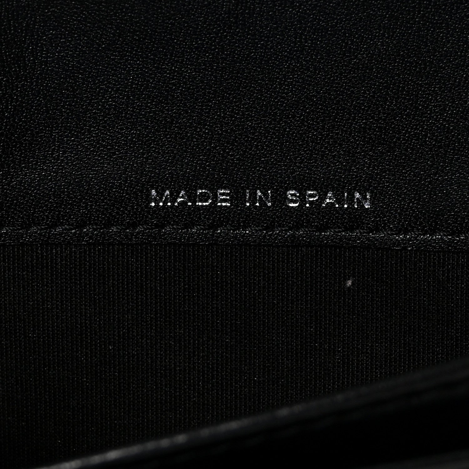 Caviar Timeless CC Yen Wallet Black